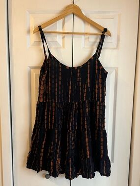 Black and Brown Tie-Dye Beach Cover Up